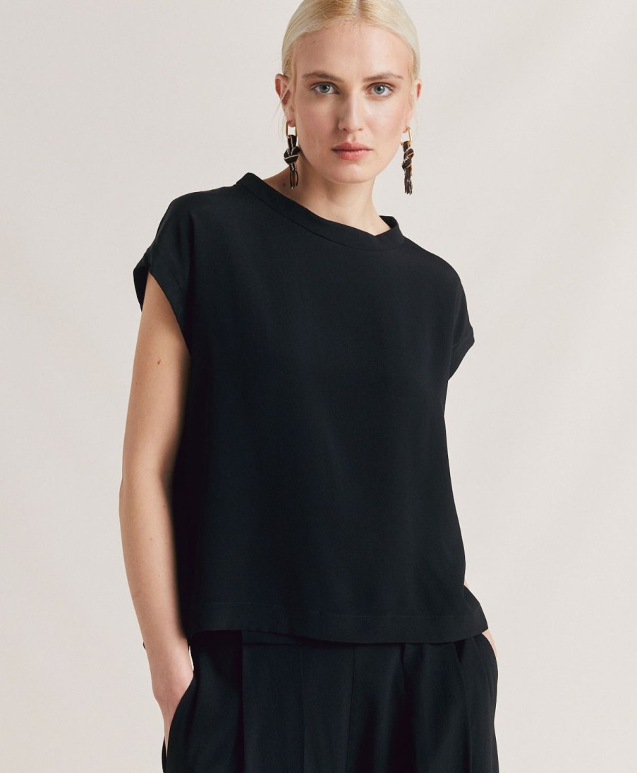 Momoni Curacao Zijden Acetaat Blouse - Zwart